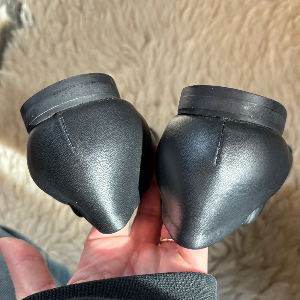 Women's Black Leather Flats